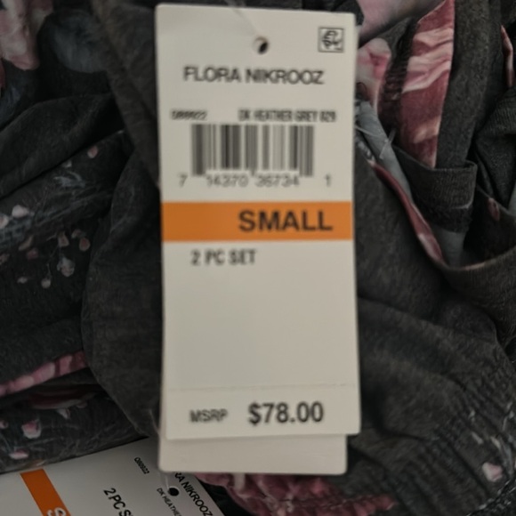 Flora Nikrooz Kathy Floral Print Pajama Set Dark Heather Gray size small NWT - Picture 2 of 2